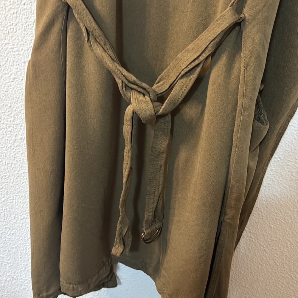 Staccato Olive Green Sleeveless Drape Vest - Picture 6 of 8